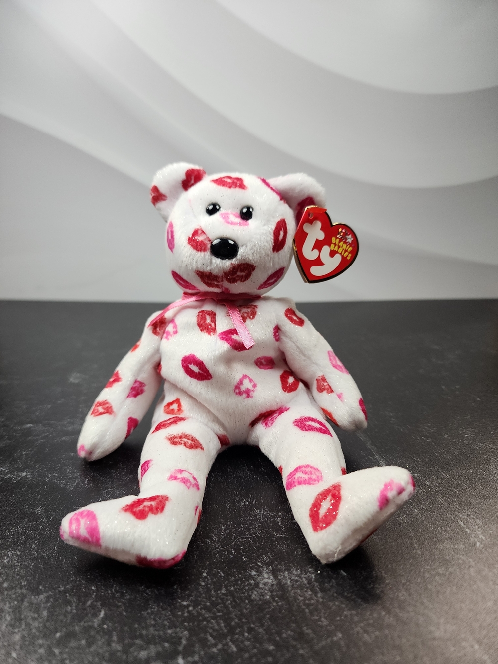 💋 Ty Beanie Baby Smooch the Bear — 2000 — With Tag